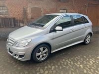 Gebraucht Mercedes B180 116 PS (85 kW) 2010 Grau Van / Kleinbus