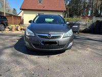 Gebraucht Opel Astra 110 PS (80 kW) 2011 Grau Kombi