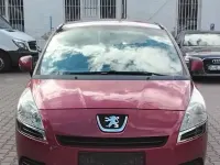 Gebraucht Peugeot 5008 Tendance 120 PS (88 kW) 2010 Rot Van / Kleinbus