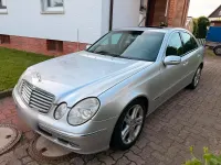 Gebraucht Mercedes E270 177 PS (130 kW) 2004 Silber Limousine