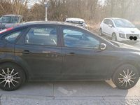 Gebraucht Ford Focus 100 PS (73 kW) 2011 Schwarz Limousine
