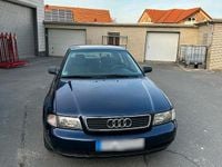 Second-hand Audi A4 101 CP (74 kW) 1995 Albastru Berlinǎ
