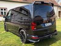 Second-hand VW Multivan Highline 230 CP (169 kW) 2024 Negru Monovolum