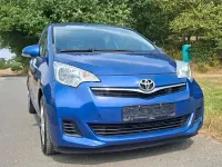 Gebraucht Toyota Verso-S 99 PS (72 kW) 2011 Blau Van / Kleinbus