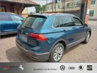 Gebraucht VW Tiguan Life 245 PS (180 kW) 2022 Blau SUV