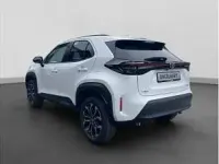 Neu Toyota Yaris Cross 130 PS (95 kW) 2026 Schwarz (schneeweiß) SUV