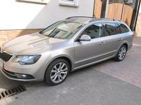 Gebraucht Skoda Superb 170 PS (125 kW) 2015 Beige Kombi