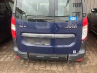 gebraucht Dacia Dokker dCi 75 mit Rollstuhlrampe
