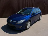 Gebraucht Hyundai i30 109 PS (80 kW) 2011 Blau Kombi