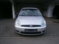 Gebraucht Ford Fiesta 80 PS (58 kW) 2005 Silber Kleinwagen