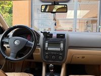 Second-hand VW Jetta 115 CP (84 kW) 2006 Berlinǎ