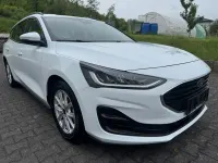 Gebraucht Ford Focus 120 PS (88 kW) 2023 Weiß Limousine