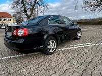 Gebraucht VW Jetta 140 PS (102 kW) 2006 Schwarz Limousine
