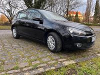 Gebraucht VW Golf VI 105 PS (77 kW) 2011 Schwarz Kleinwagen