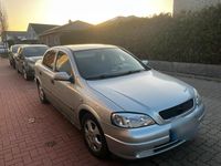 Gebraucht Opel Astra 101 PS (74 kW) 2001 Silber Limousine