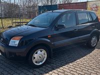 Gebraucht Ford Fusion 105 PS (77 kW) 2010 Blau Kleinwagen