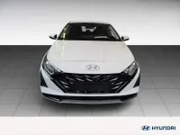 Gebraucht Hyundai i20 Trend 101 PS (74 kW) 2025 Weiß Kleinwagen