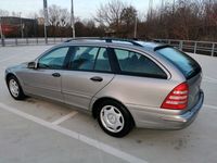 Gebraucht Mercedes C220 Classic 143 PS (105 kW) 2003 Andere außenfarben Kombi