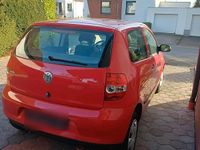 Second-hand VW Fox 54 CP (39 kW) 2005 Roșu Hatchback