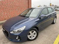Gebraucht Hyundai i30 120 PS (88 kW) 2017 Blau Limousine