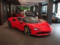 Gebraucht Ferrari SF90 999 PS (734 kW) 2024 Rot Cabrio