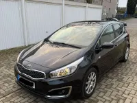 Używany Kia Ceed DREAM-TEAM Edition 101 KM (74 kW) 2018 Czarny Hatchback