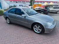Second-hand Mercedes C200 163 CP (119 kW) 2002 Argintiu Berlinǎ