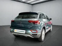 Gebraucht VW T-Roc 150 PS (110 kW) 2024 Blau SUV