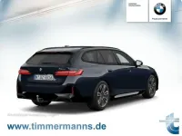 Gebraucht BMW 520 Sport Line 197 PS (144 kW) 2025 M carbonschwarz (metallic) Kombi