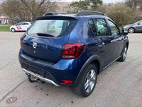 Gebraucht Dacia Sandero Prestige 90 PS (66 kW) 2017 Blau cosmos Kleinwagen
