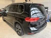 Używany VW Touran 150 KM (110 kW) 2025 Czarny Minivan