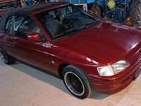 Gebraucht Ford Escort Cabriolet 105 PS (77 kW) 1992 Rot Cabrio