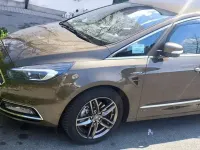 Gebraucht Ford S-MAX Vignale 179 PS (131 kW) 2017 Braun Van / Kleinbus