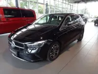 Gebraucht Mercedes B200 163 PS (119 kW) 2024 Schwarz Kleinwagen