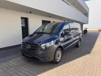 Gebraucht Mercedes Vito 163 PS (119 kW) 2023 Blau Van