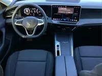 Gebraucht VW Passat 150 PS (110 kW) 2025 Grau Kombi