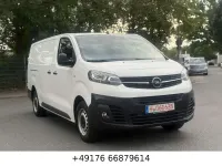 Gebraucht Opel Vivaro-e Combi Edition 122 PS (89 kW) 2021 White jade Van / Kleinbus