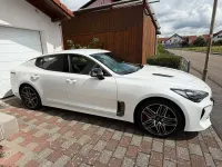 Gebraucht Kia Stinger 366 PS (269 kW) 2021 Weiß Kleinwagen