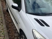 Gebraucht Peugeot 206 68 PS (50 kW) 2011 Weiß Kleinwagen