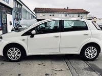 Gebraucht Fiat Punto Lounge 75 PS (55 kW) 2013 Weiß Kleinwagen
