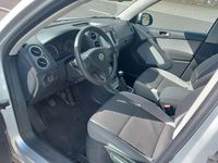 Gebraucht VW Tiguan 140 PS (102 kW) 2009 Silber SUV