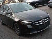 Gebraucht Mercedes B200 163 PS (119 kW) 2019 Schwarz Van / Kleinbus