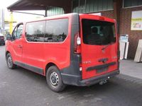 Gebraucht Opel Vivaro 125 PS (91 kW) 2016 Magma rot (b) Van / Kleinbus