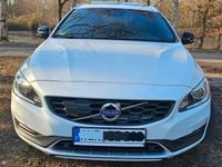 Gebraucht Volvo V60 CC Performance 220 PS (161 kW) 2017 Weiß Kombi