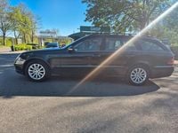 Używany Mercedes E220 Elegance 170 KM (125 kW) 2008 Czarny Kombi