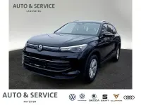 Neu VW Tiguan 150 PS (110 kW) 2026 Grenadillschwarz metallic SUV