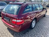 Gebraucht Mercedes E220 150 PS (110 kW) 2005 Rot Kombi