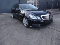Gebraucht Mercedes E500 AMG 408 PS (300 kW) 2011 Schwarz Limousine