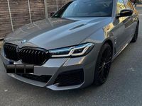 Gebraucht BMW 545e Performance 394 PS (289 kW) 2022 Grau Limousine