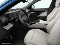 Gebraucht BMW 550e 489 PS (359 kW) 2026 Blau Kombi